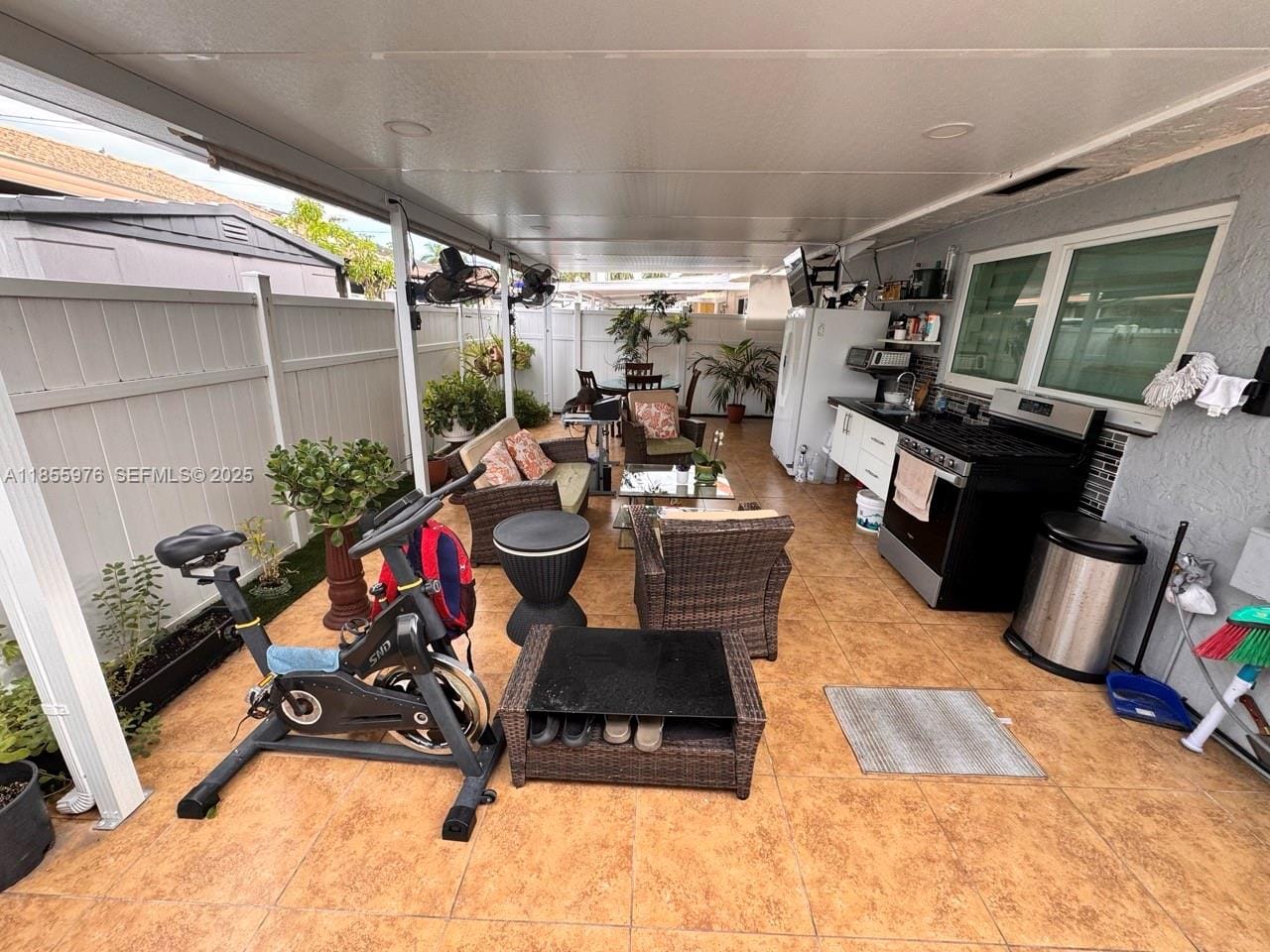 11425 NW 87th Place, Hialeah Gardens, FL 33018 photo 20