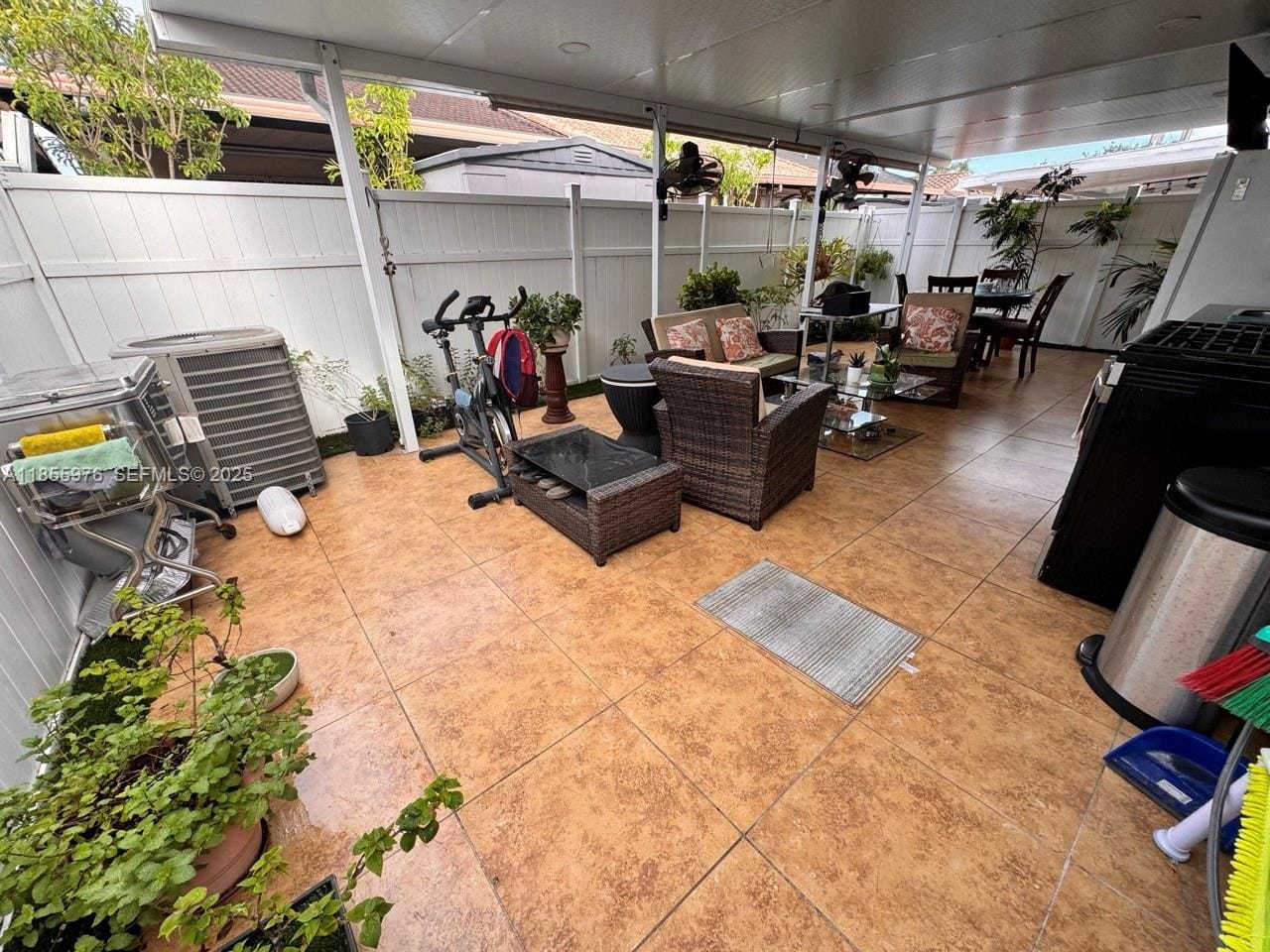 11425 NW 87th Place, Hialeah Gardens, FL 33018 photo 21
