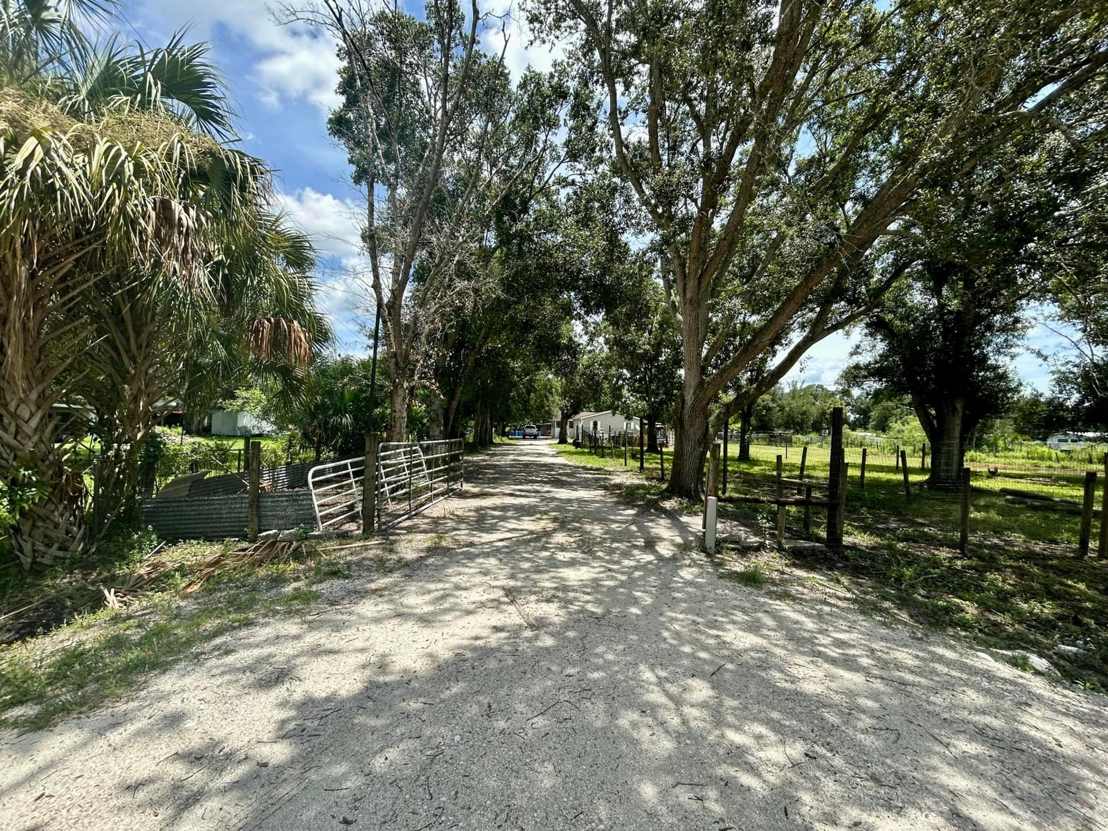 10810 NW 8th Avenue, Okeechobee, FL 34972