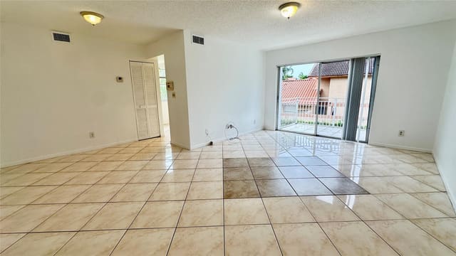 1200 SW 113th Terrace 204, sold in Club Quarters At Raintree, Pembroke Pines, FL