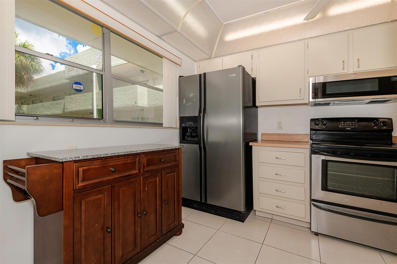 6075 N Sabal Palm Boulevard 204, Tamarac, FL 33319