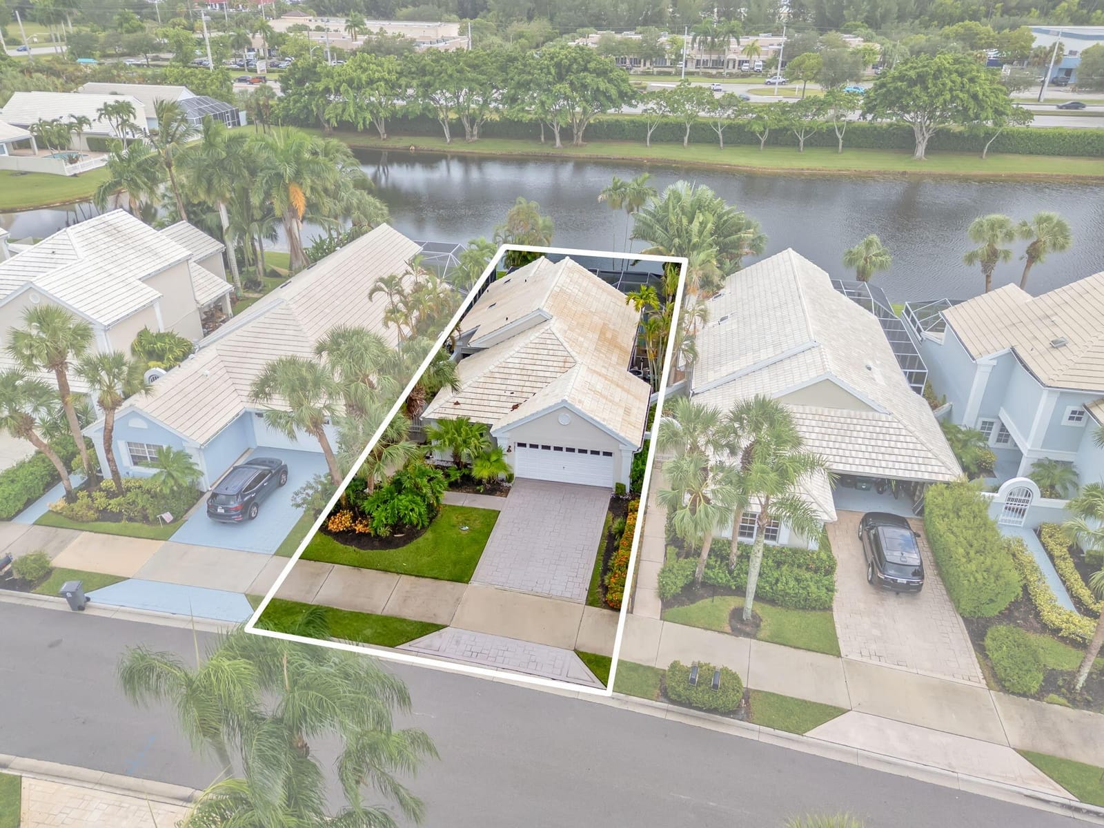 9190 Heathridge Drive — photo 3