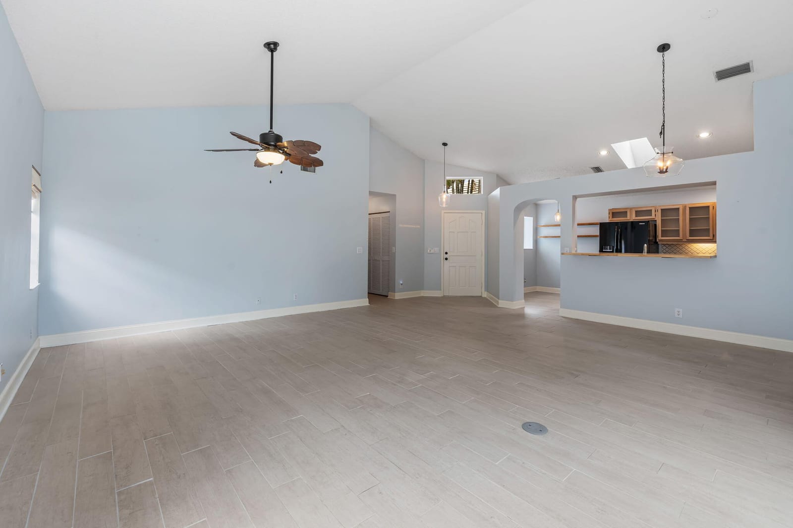 9190 Heathridge Drive — photo 6