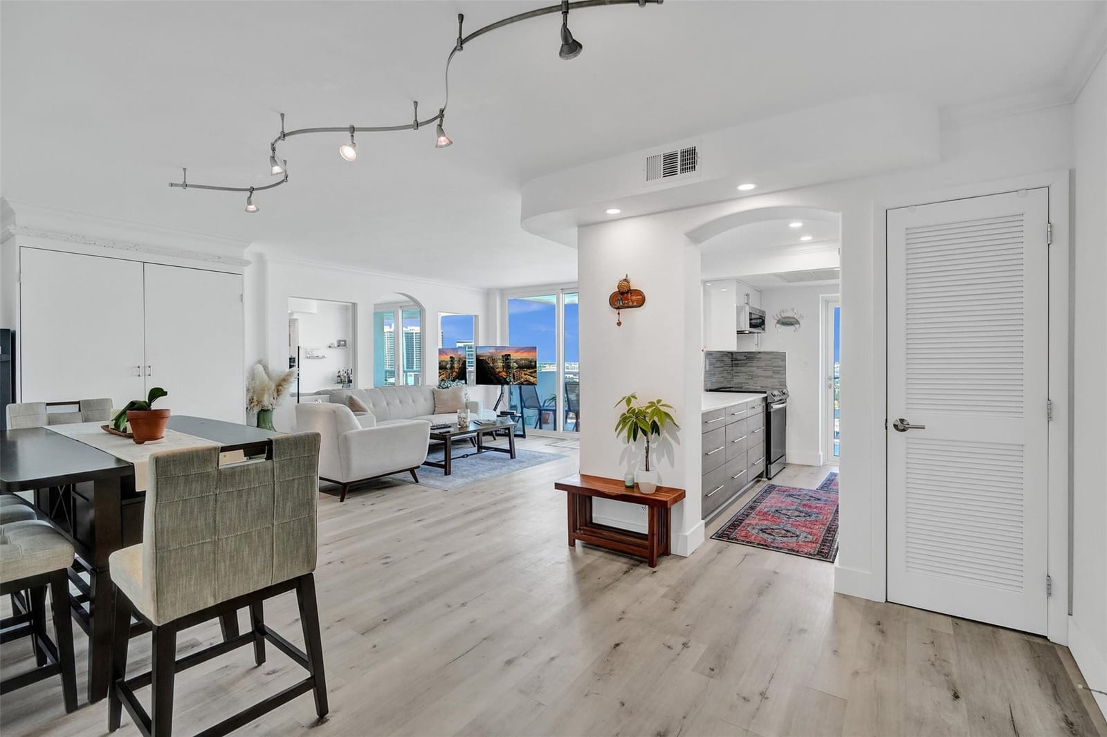 2715 N Ocean Boulevard 17f — photo 9