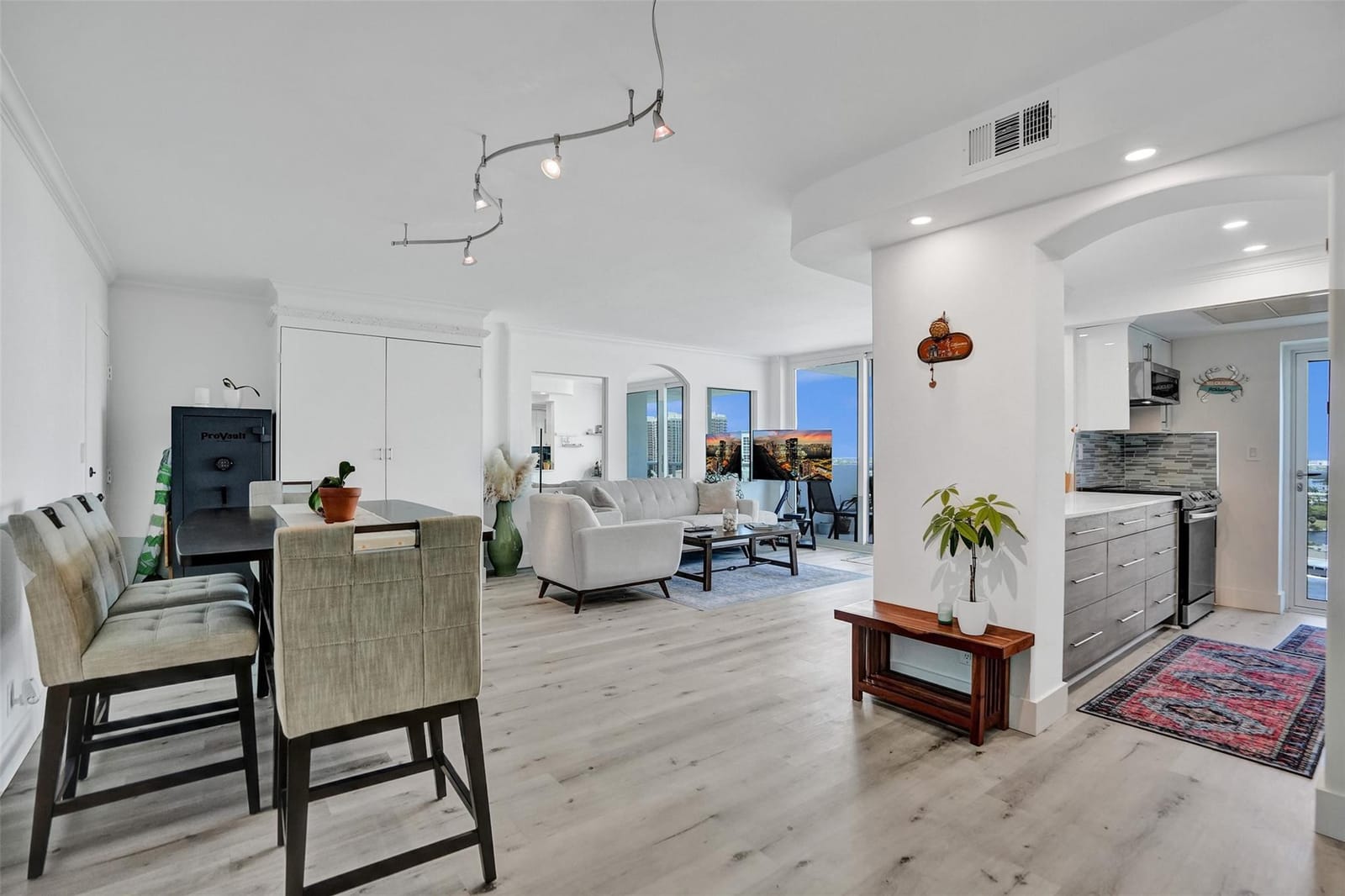 2715 N Ocean Boulevard 17f — photo 10