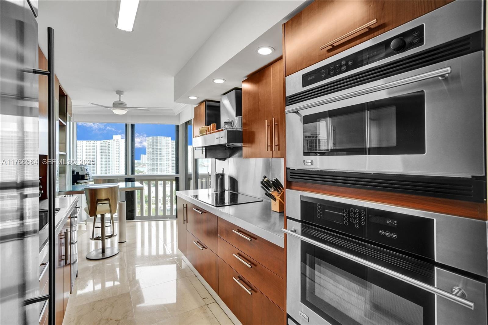 1000 Island Boulevard 2107, Aventura, FL 33160 photo 11