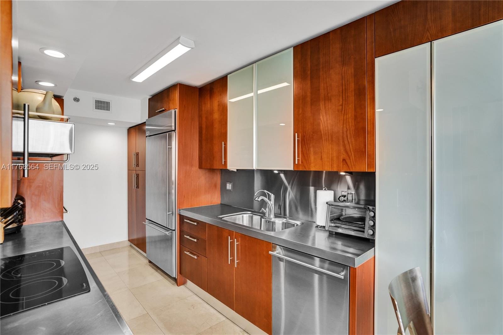 1000 Island Boulevard 2107, Aventura, FL 33160 photo 14