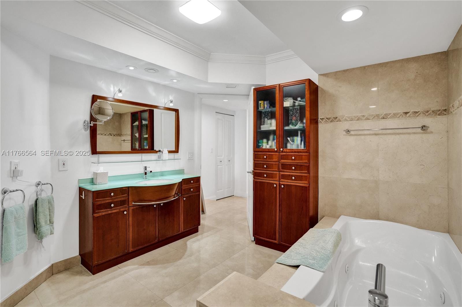 1000 Island Boulevard 2107, Aventura, FL 33160 photo 23