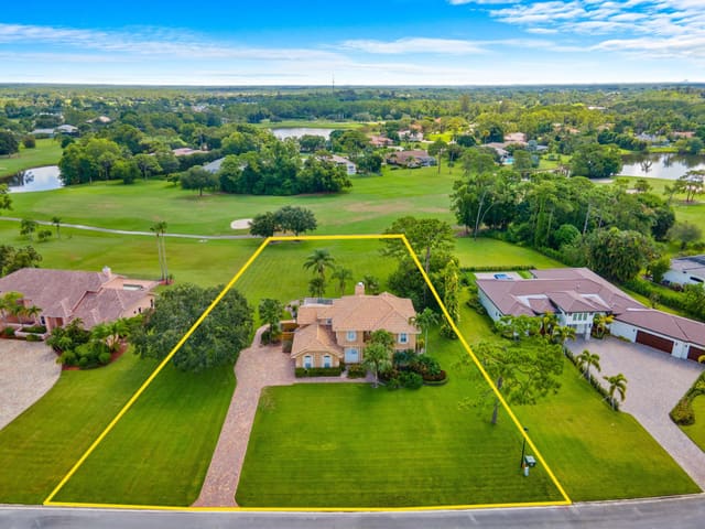 8738 Marlamoor Lane, sold in Stonewal Estates, Palm Beach Gardens, FL