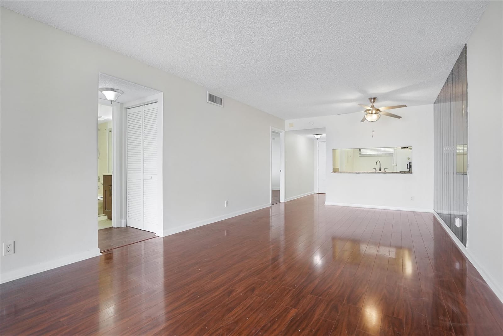 109 Lake Emerald Drive 110, Oakland Park, FL 33309 photo 13
