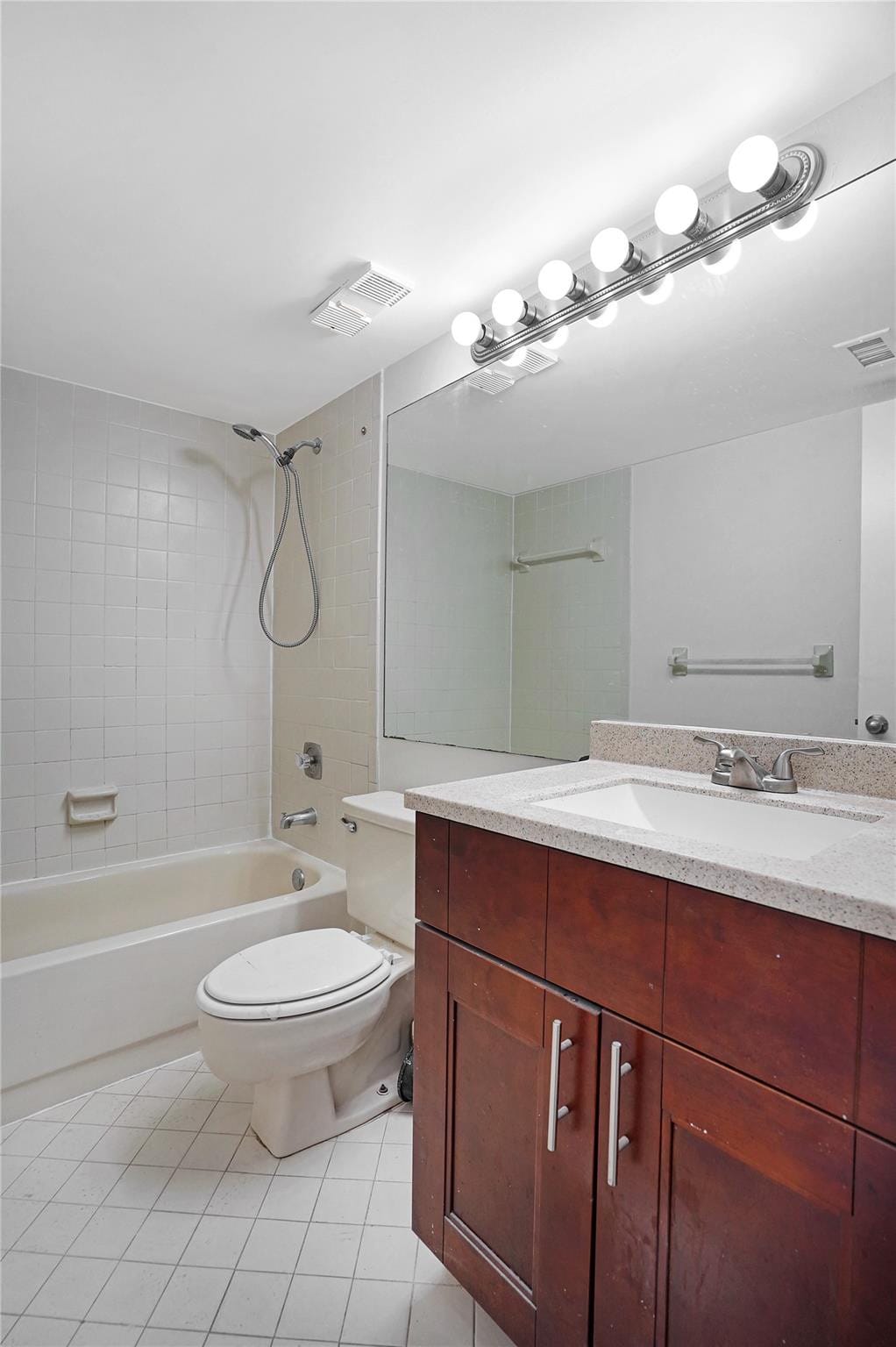 109 Lake Emerald Drive 110, Oakland Park, FL 33309 photo 21