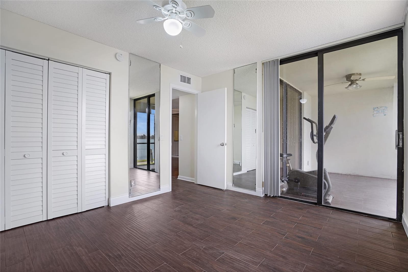 109 Lake Emerald Drive 110, Oakland Park, FL 33309 photo 24