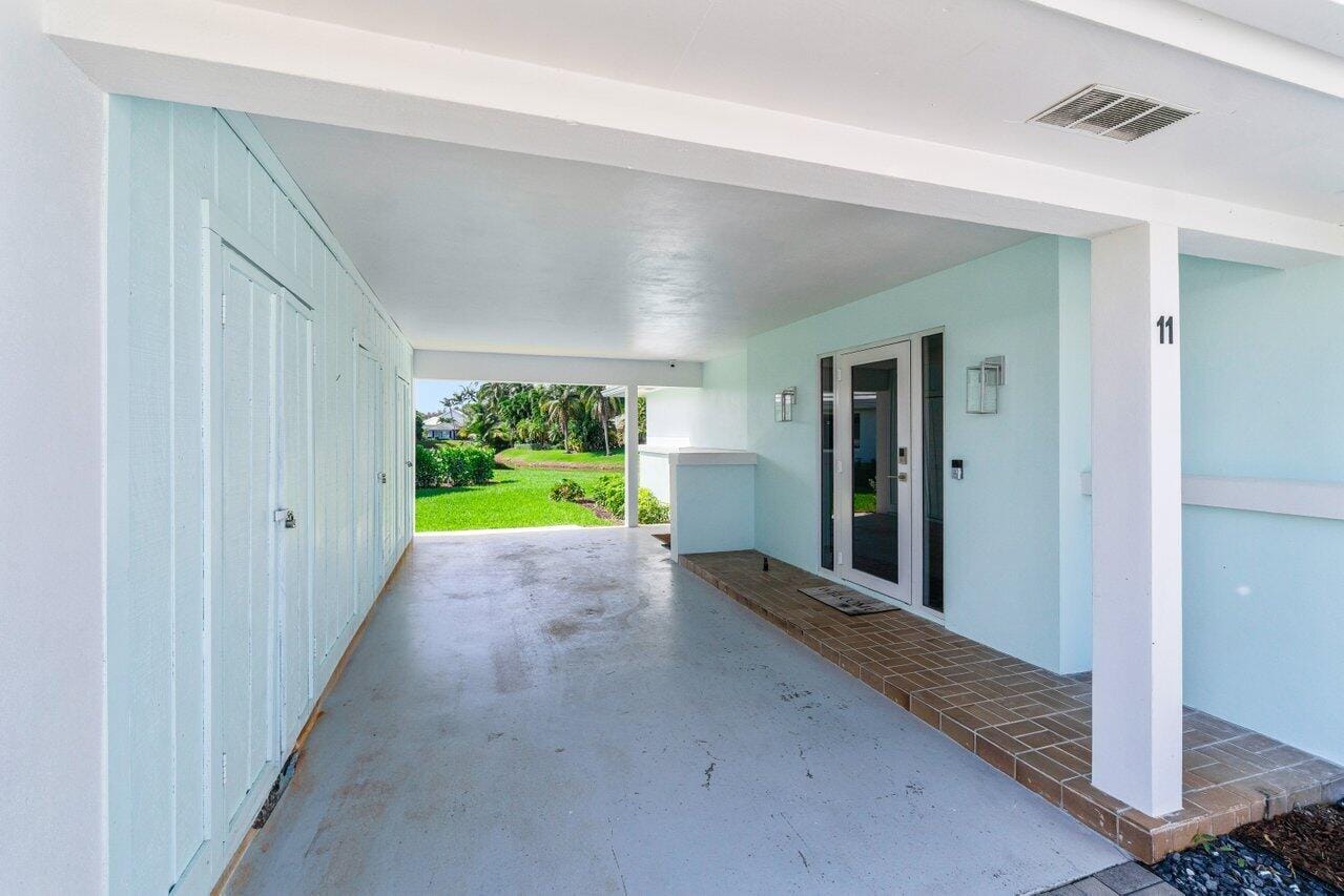 11 Slash Pine Drive, Boynton Beach, FL 33436 photo 3
