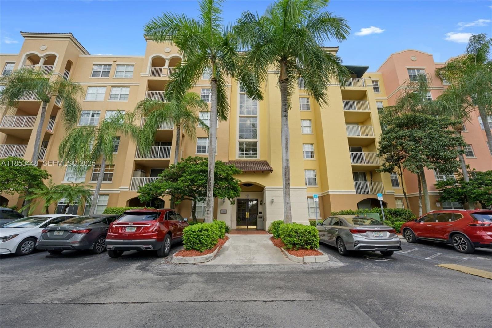 19999 E Country Club Drive 1208, Aventura, FL 33180 photo 3