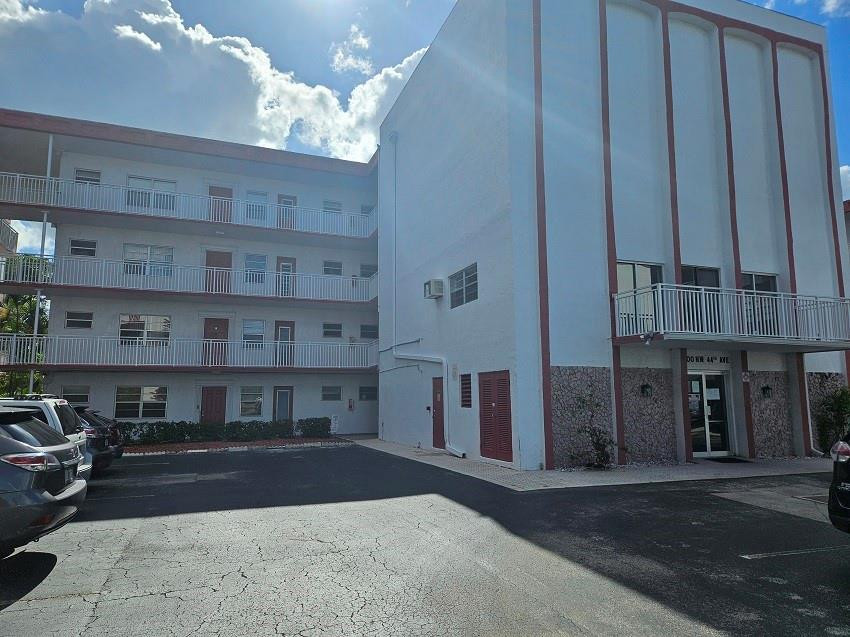 4000 NW 44 Avenue 210, Lauderdale Lakes, FL 33319, Lauderdale Lakes