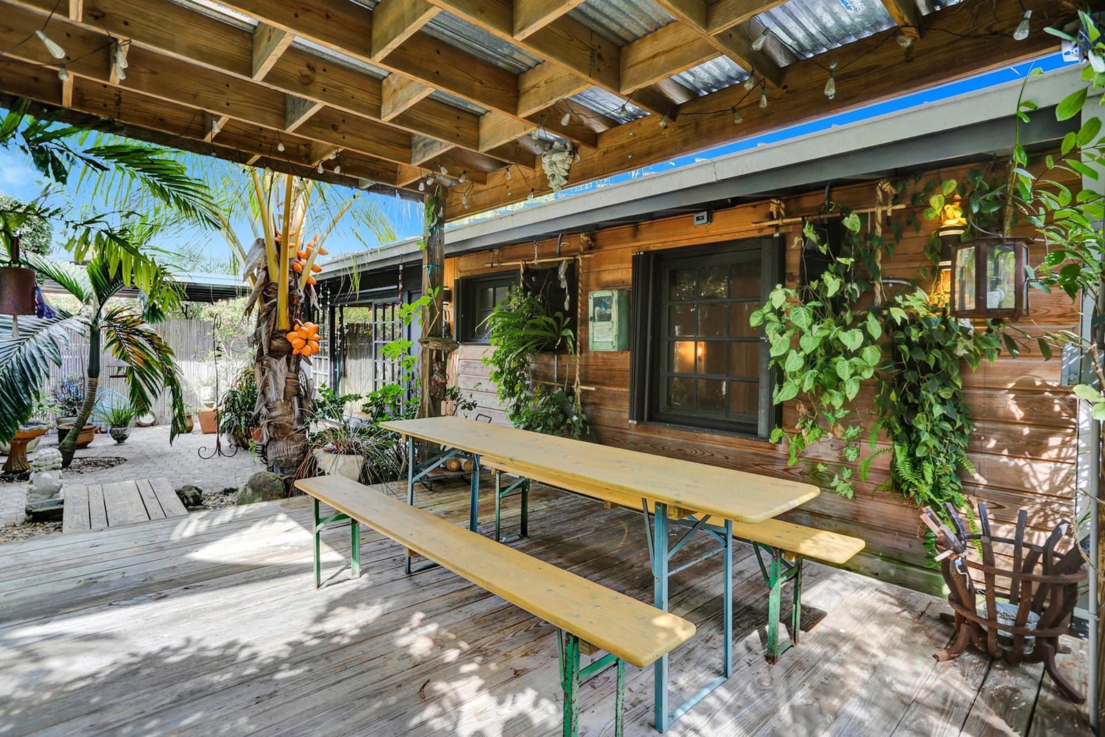 1613 SW 5th Court — photo 3