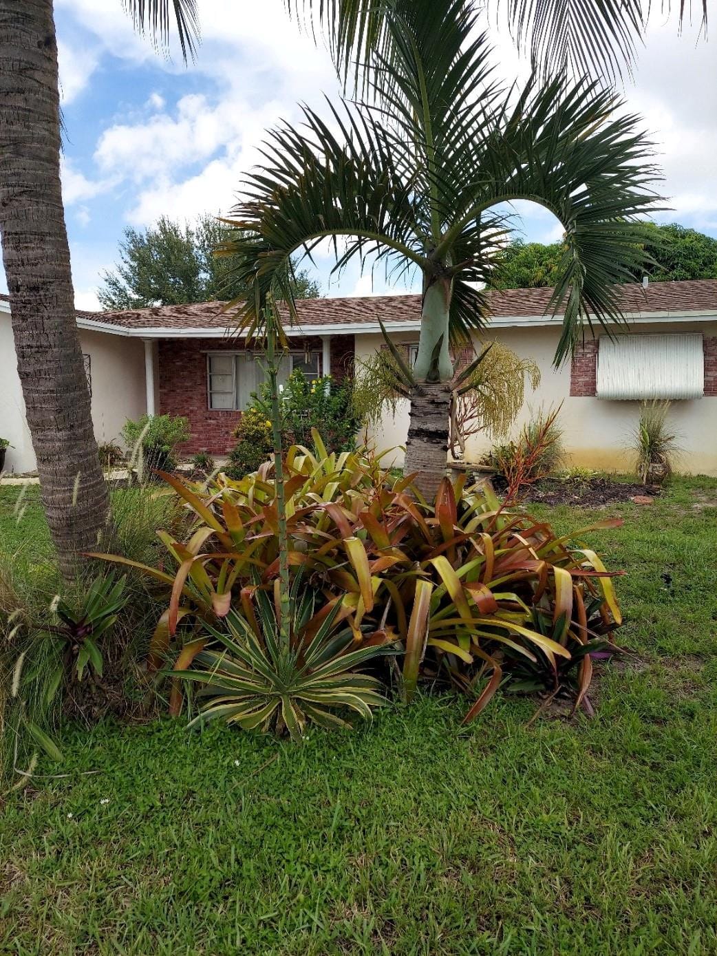 1011 NW 45th Court — photo 2