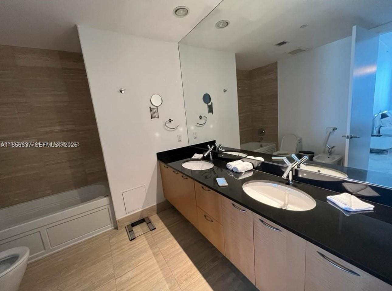 15811 Collins Avenue 2805, Sunny Isles Beach, FL 33160 photo 23