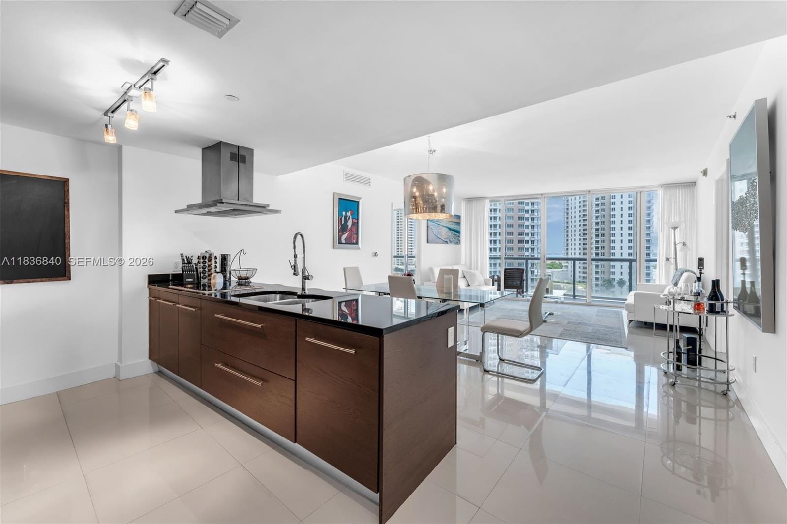 495 Brickell Avenue 1022, Miami, FL 33131