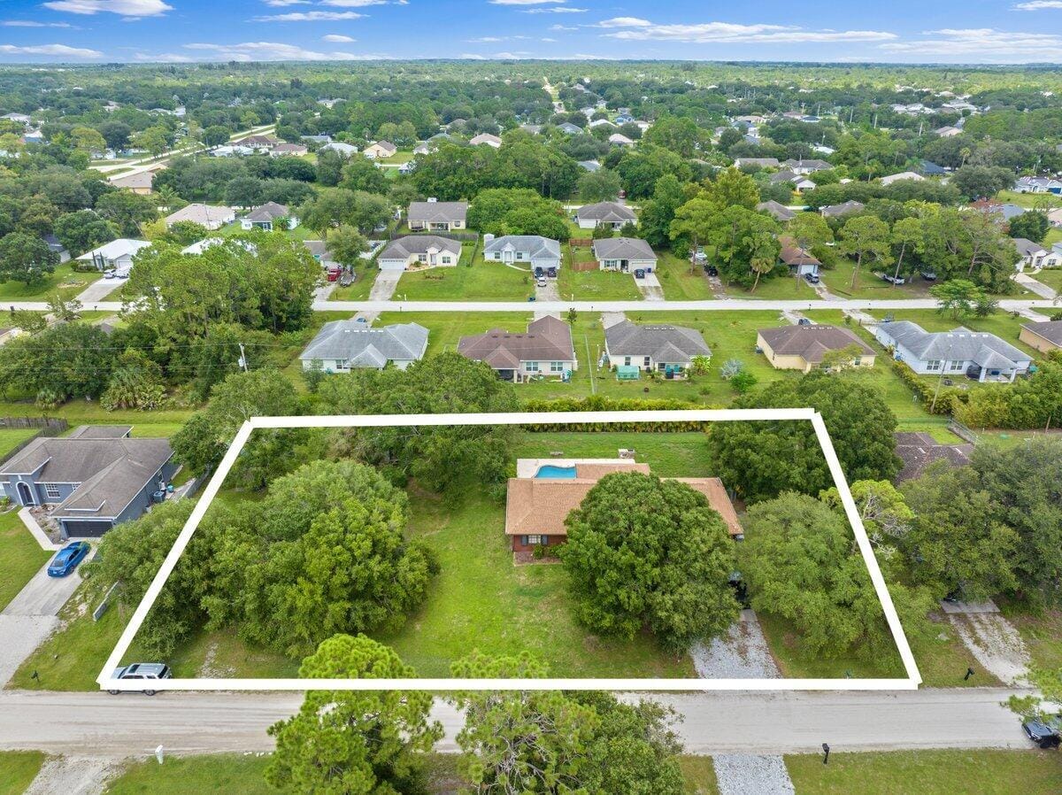 8416 105th Court, Vero Beach, FL 32967
