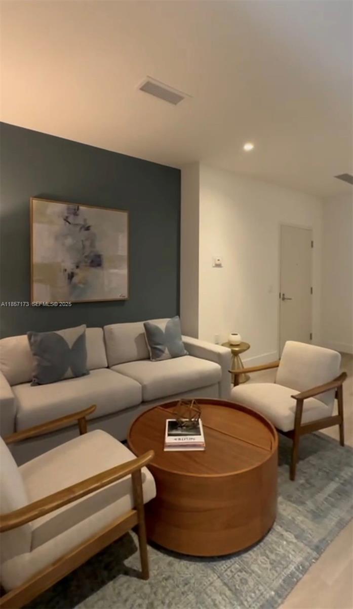 229 SW 9th Street 403, Miami, FL 33130, Miami
