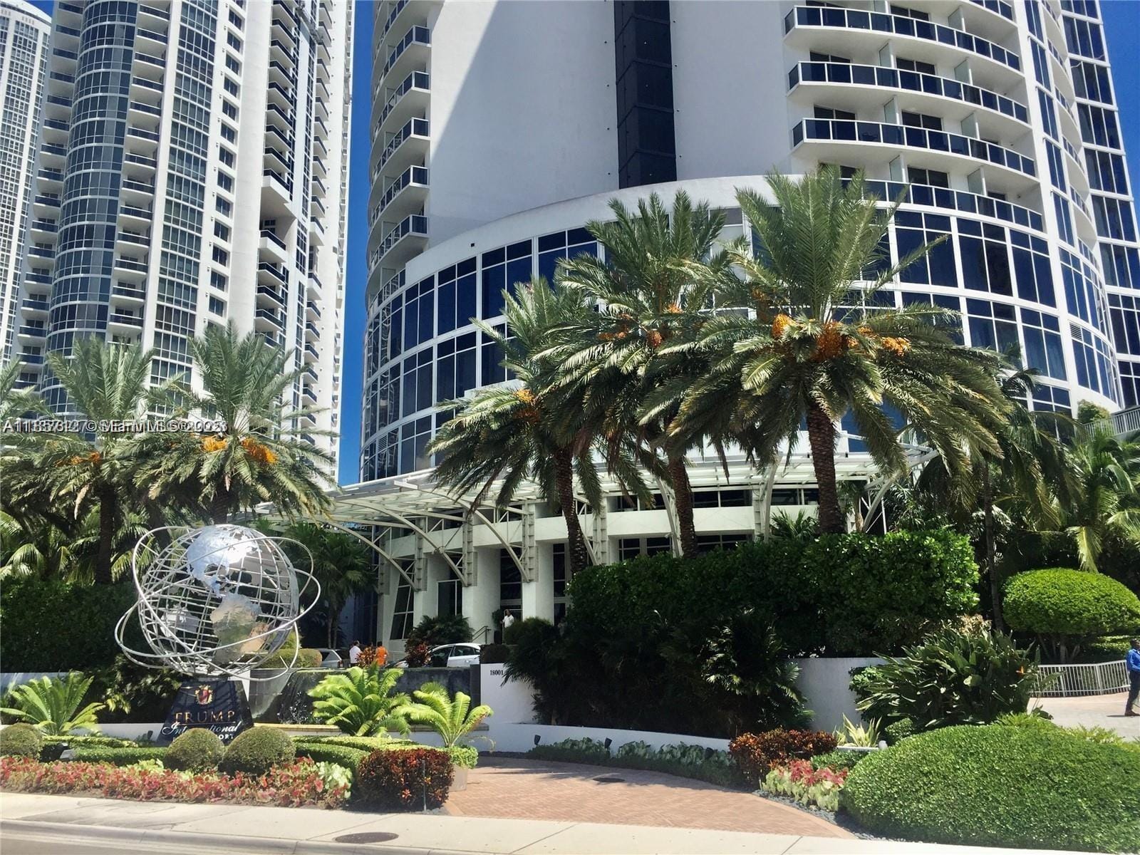 18001 Collins Avenue 811 — photo 11