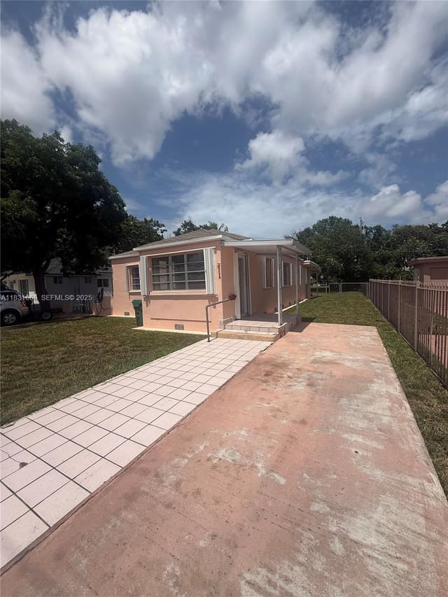 511 NW 33rd Avenue, sold in Blake Sub, Miami, FL
