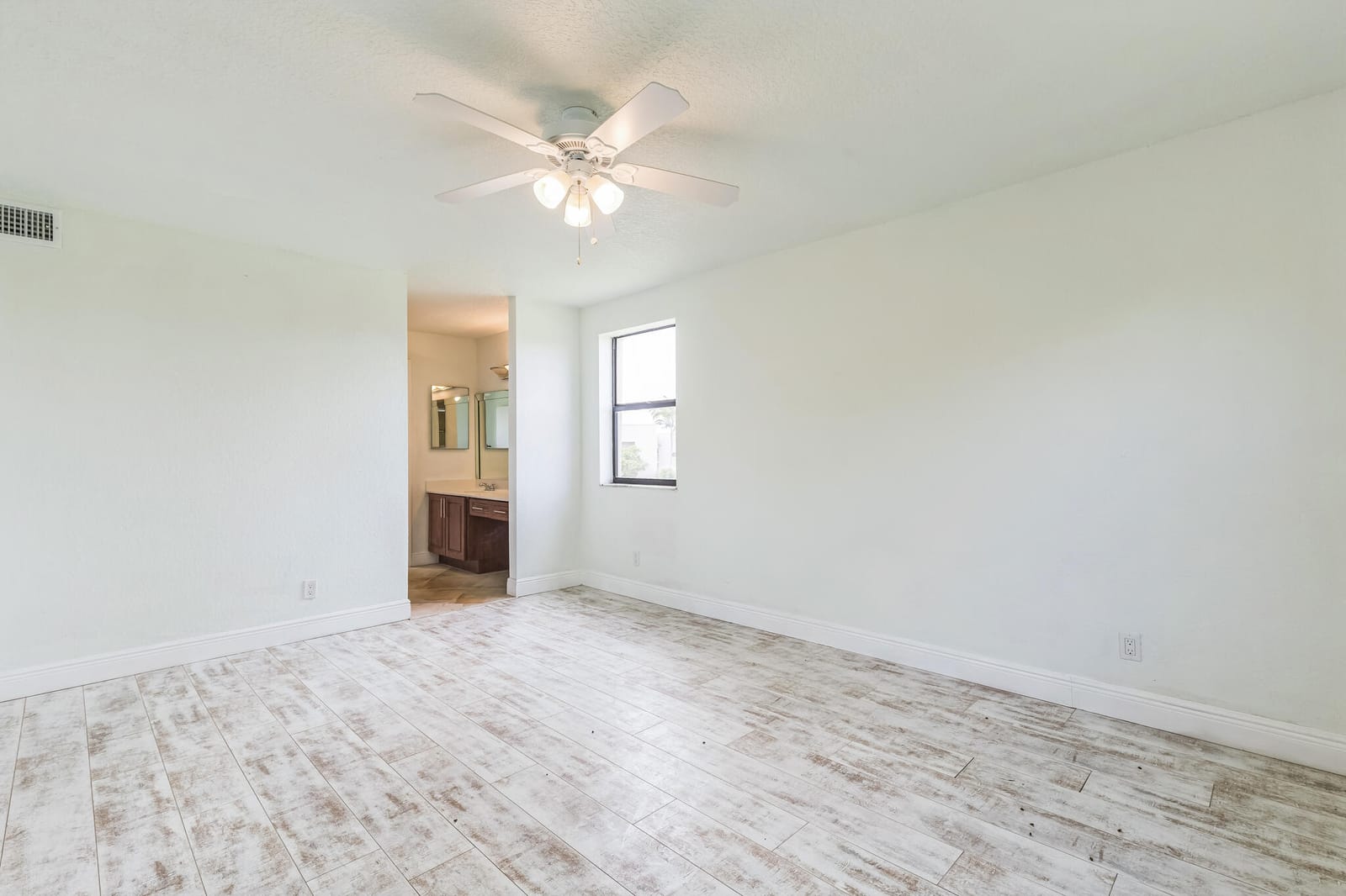 2704 NW 104th Avenue 401, Sunrise, FL 33322 photo 23