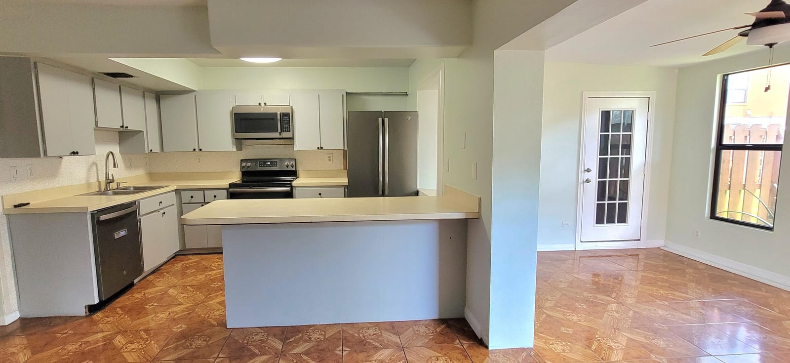 323 Sandtree Drive, Palm Beach Gardens, FL 33403 photo 14