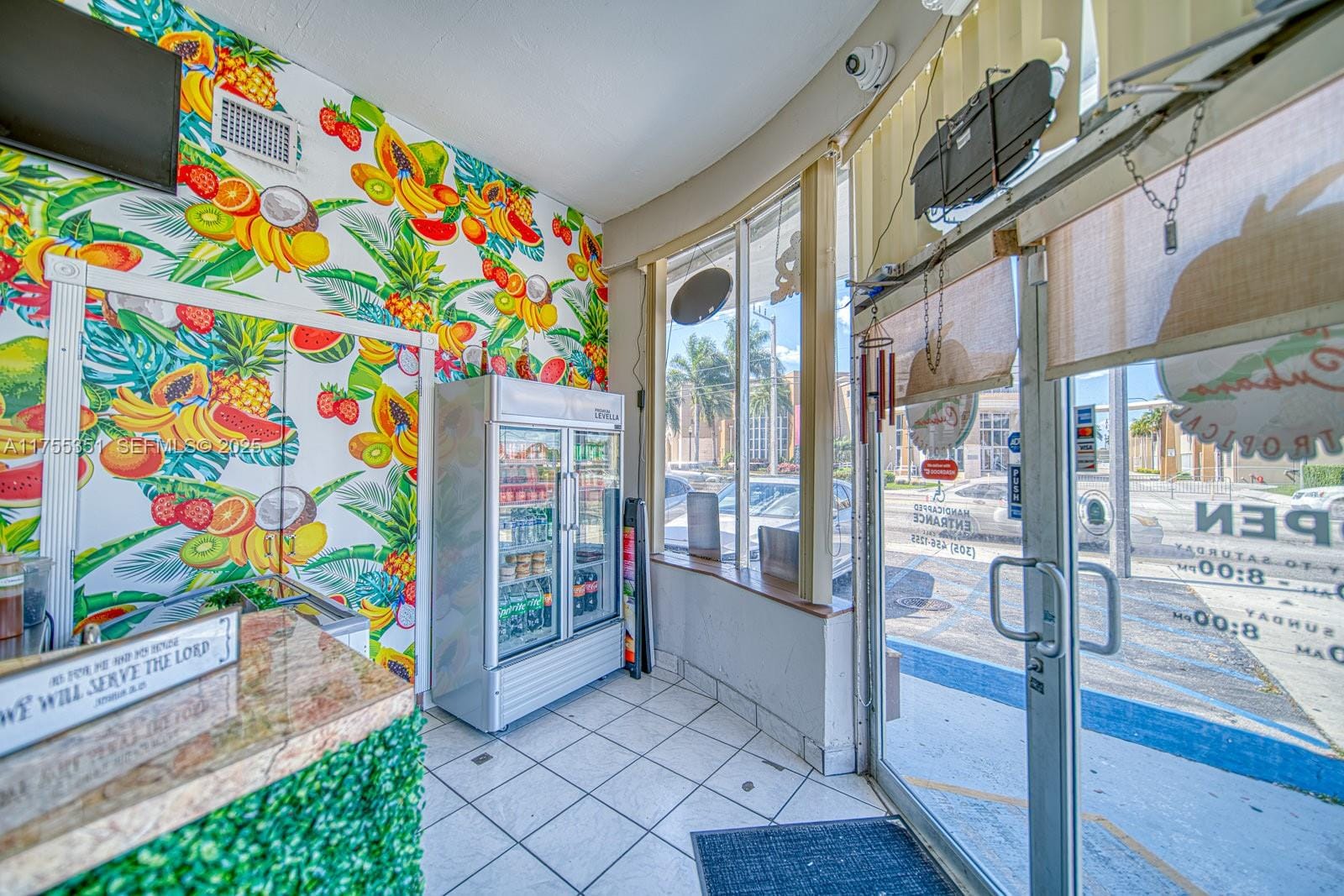 Cuban Restaurant Centrically Located In Hialeah On Palm Avenue — photo 6
