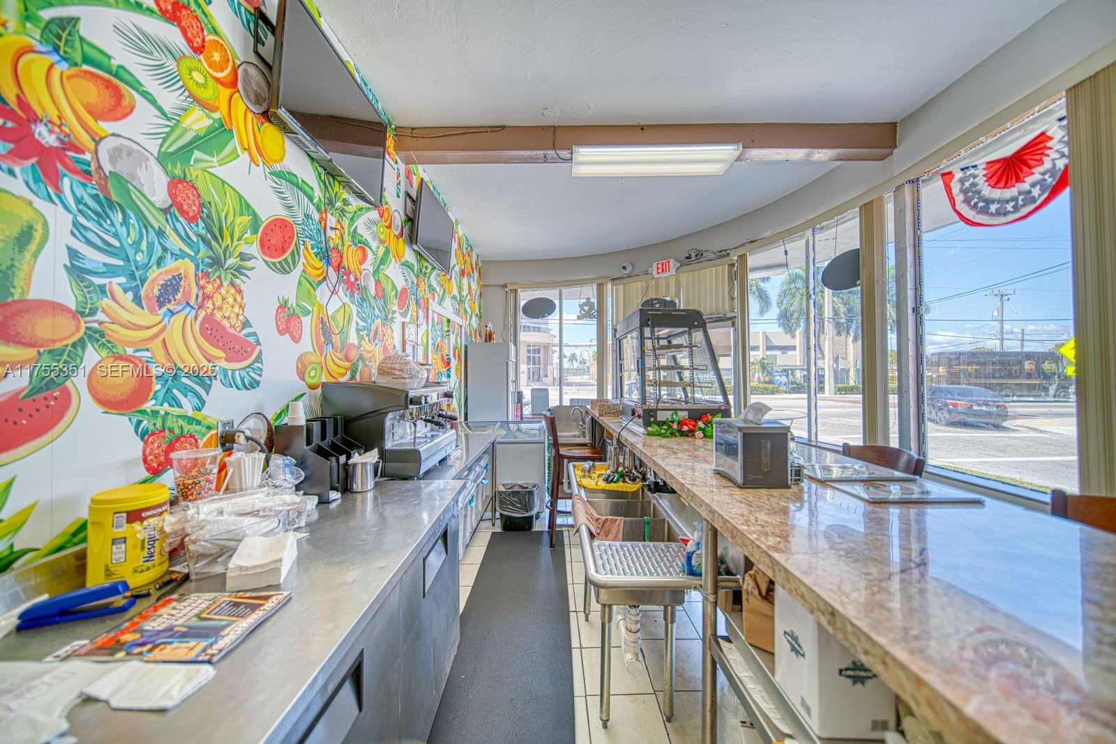 Cuban Restaurant Centrically Located In Hialeah On Palm Avenue — photo 7