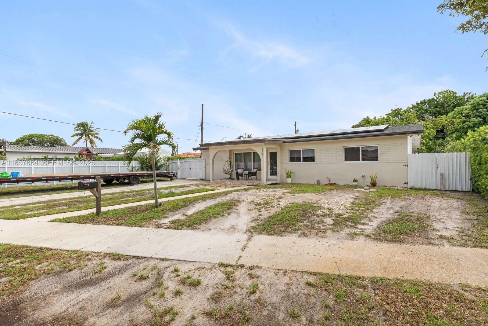 6285 W 6th Avenue, Hialeah, FL 33012 photo 2