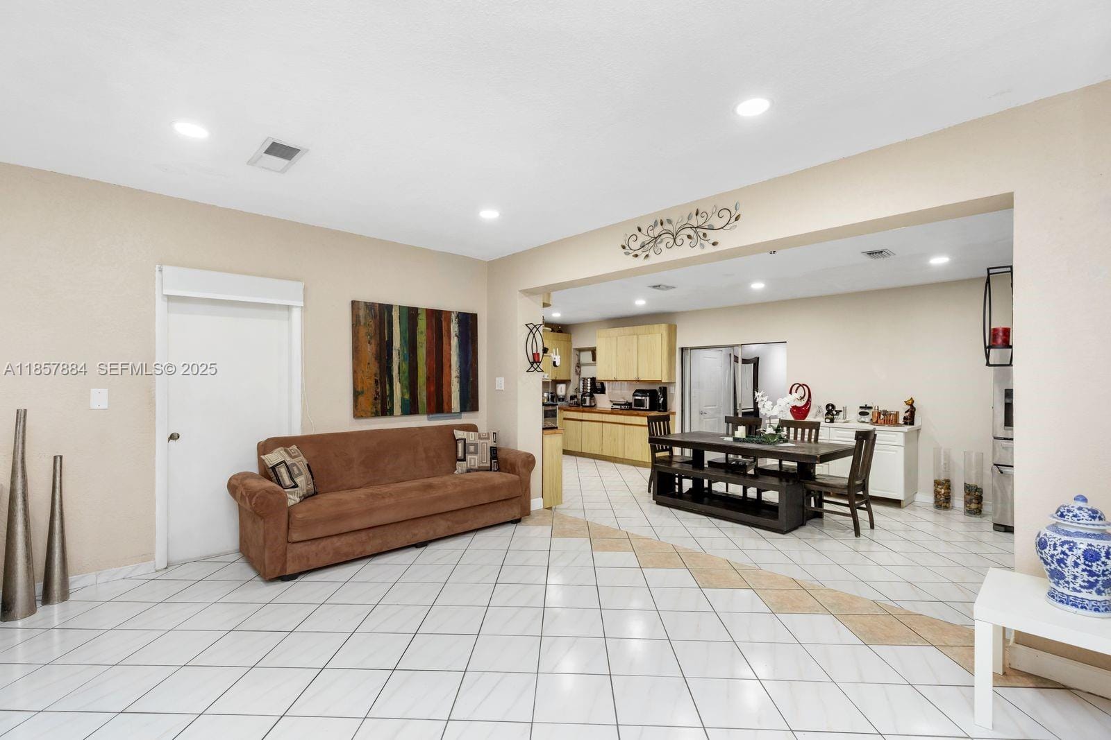 6285 W 6th Avenue, Hialeah, FL 33012 photo 11