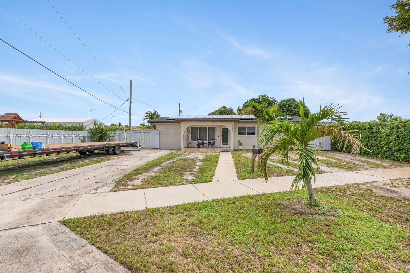 6285 W 6th Avenue, Hialeah, FL 33012 photo 3