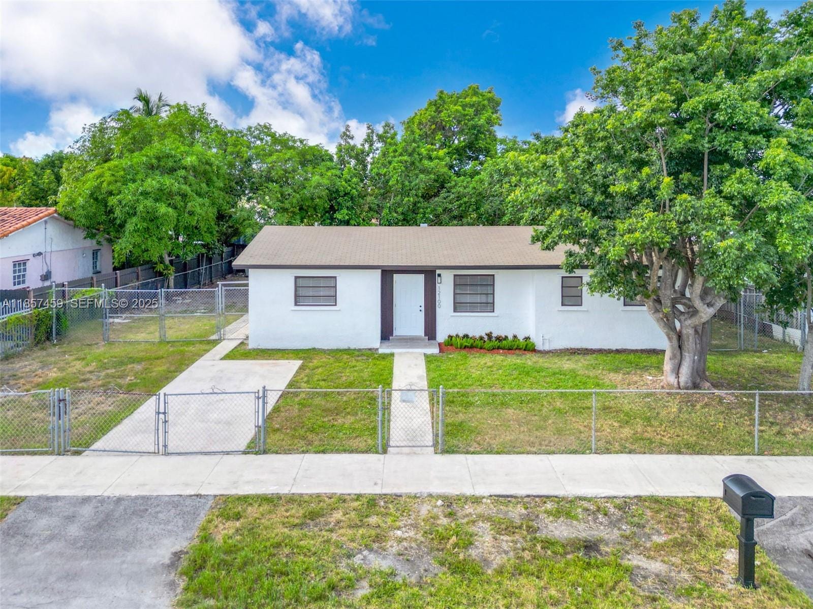 12100 SW 191st Terrace — photo 2