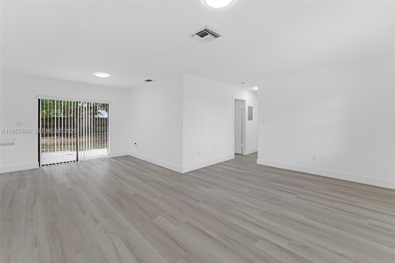 12100 SW 191st Terrace — photo 4