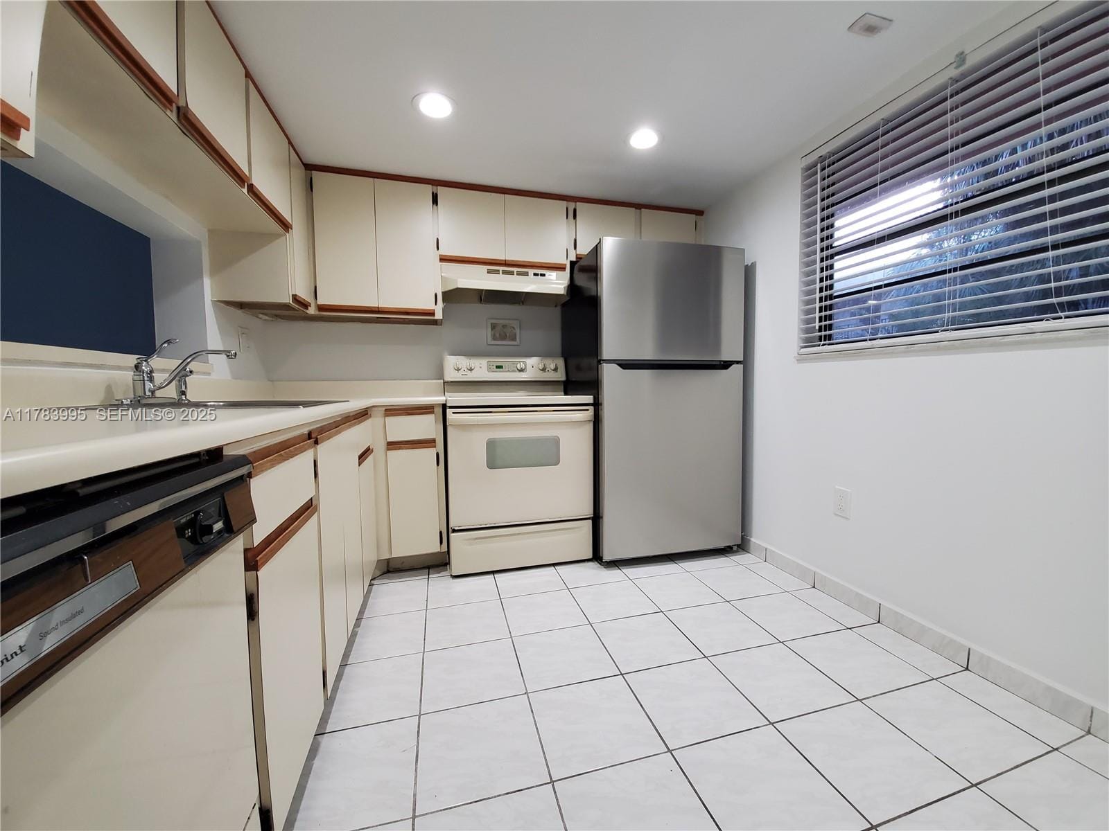 10985 SW 107th Street 216, Miami, FL 33176 photo 4
