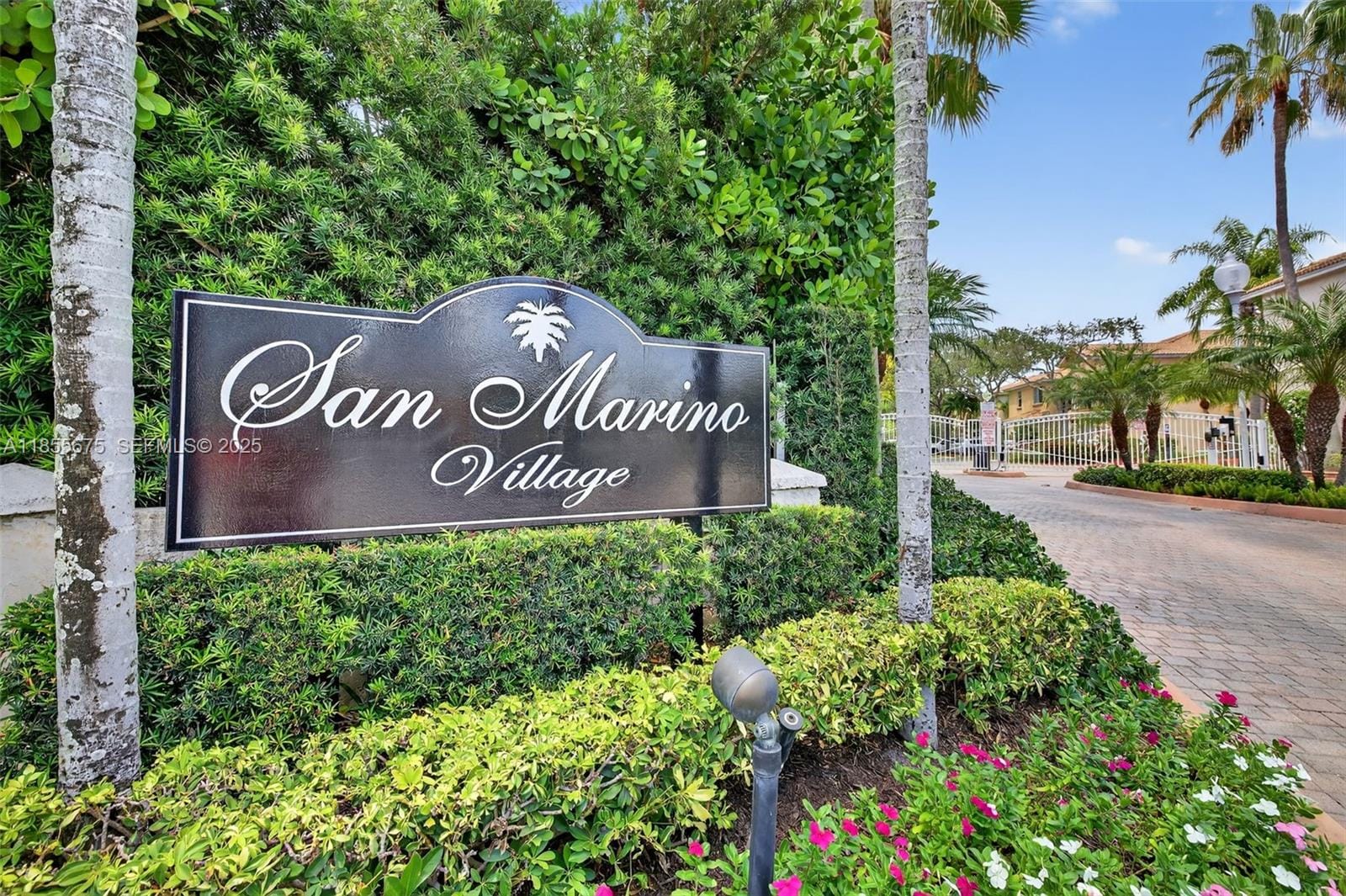 1241 Johnson Court, Hollywood, FL 33019 photo 2