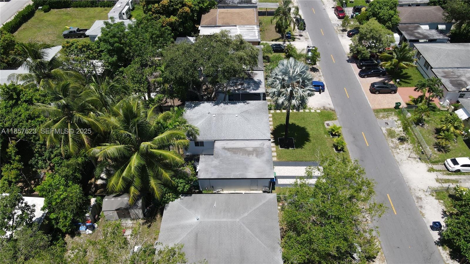 270 NE 162nd Street, Miami, FL 33162 photo 17