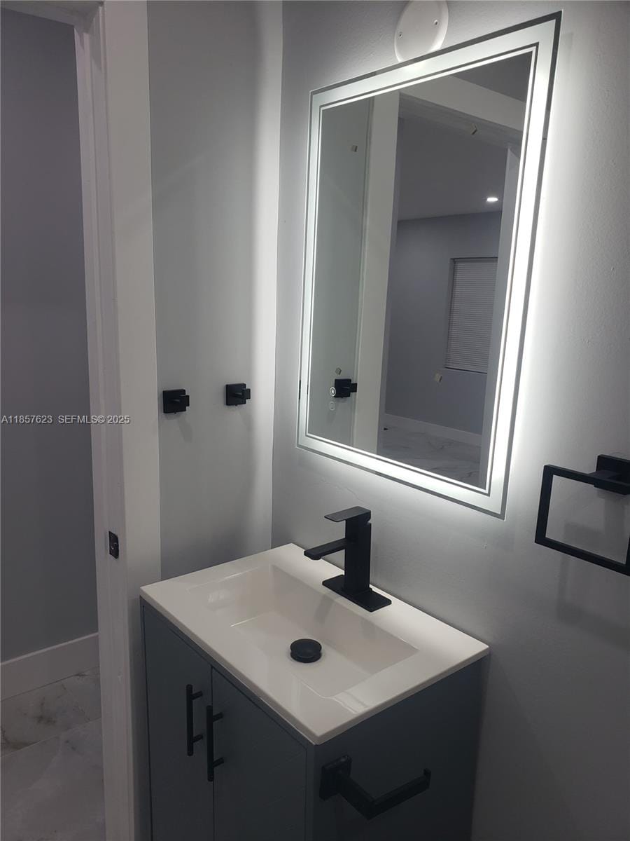 270 NE 162nd Street, Miami, FL 33162 photo 10