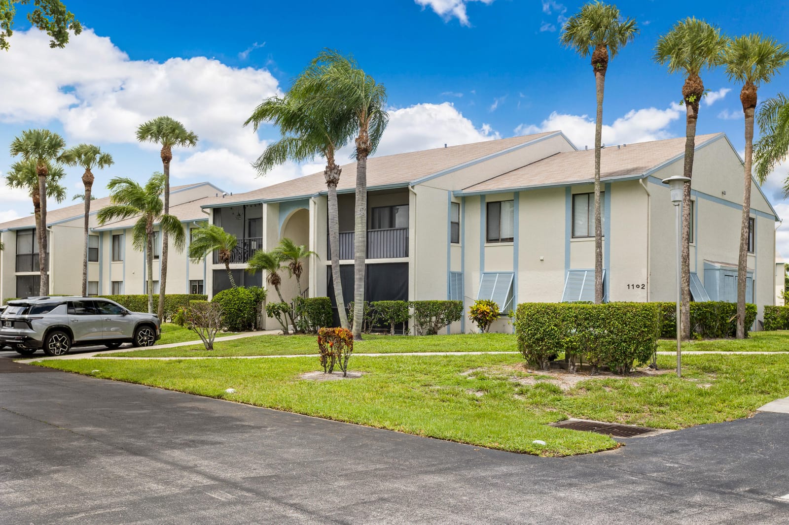 1102 Green Pine Boulevard H1 — photo 1