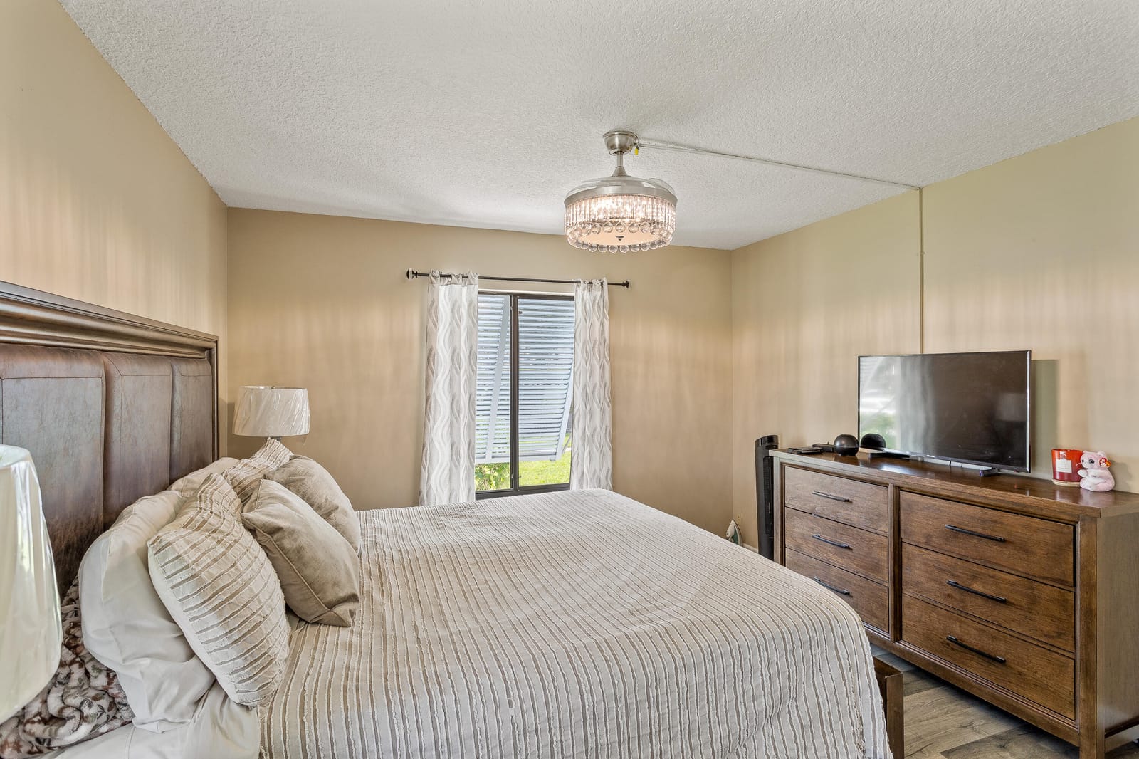 1102 Green Pine Boulevard H1, West Palm Beach, FL 33409 photo 14