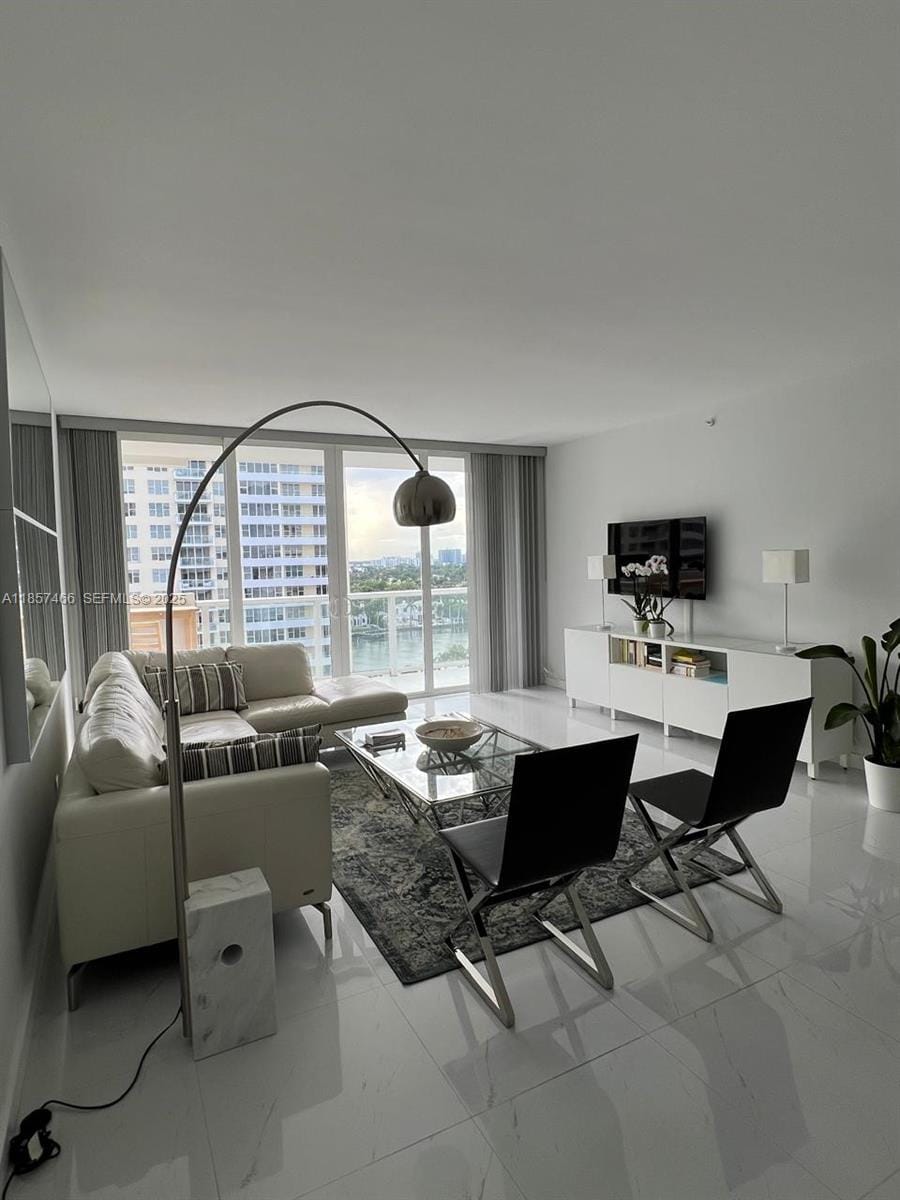 5601 Collins Avenue 1115, Miami Beach, FL 33140 photo 2