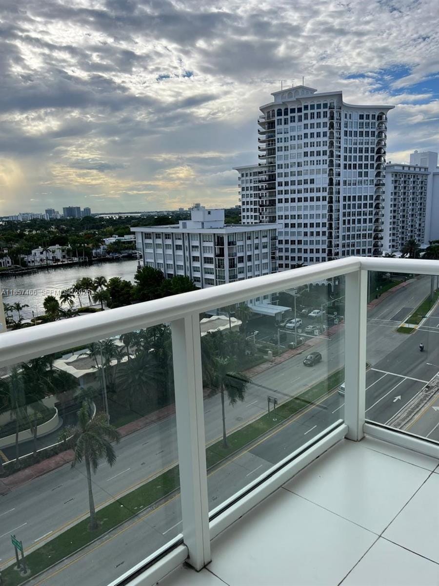 5601 Collins Avenue 1115, Miami Beach, FL 33140 photo 9