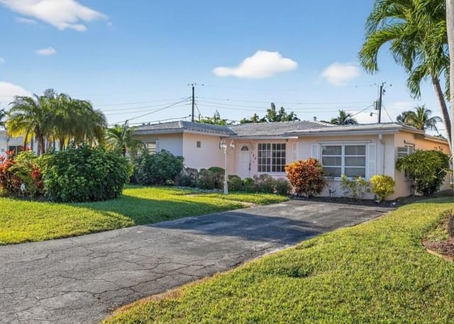 124 Almar Drive, sold in Almar Estates, Wilton Manors, FL
