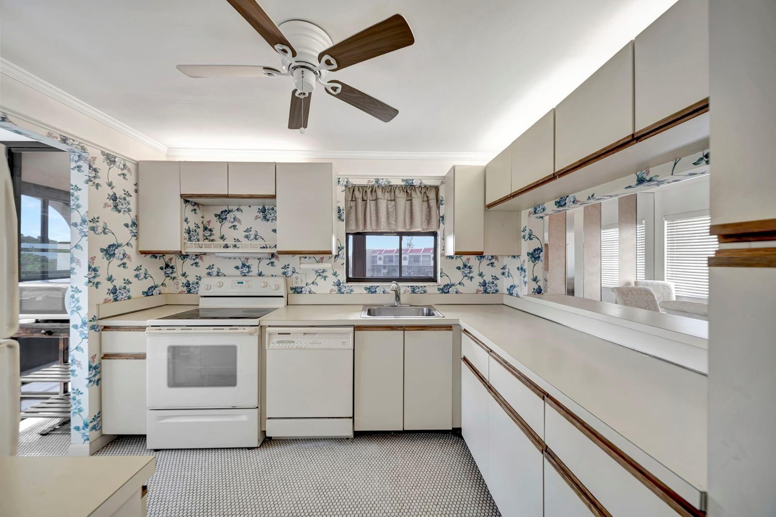 3521 Environ Boulevard B501, Lauderhill, FL 33319 photo 9