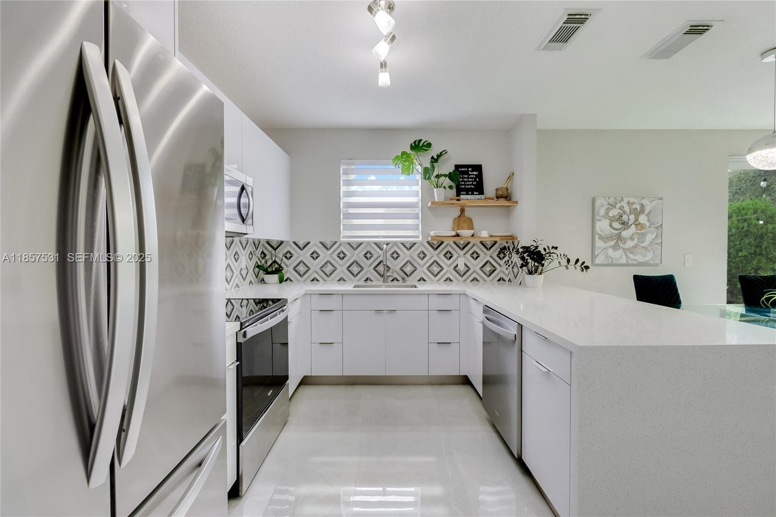 801 NW 134th Avenue — photo 3