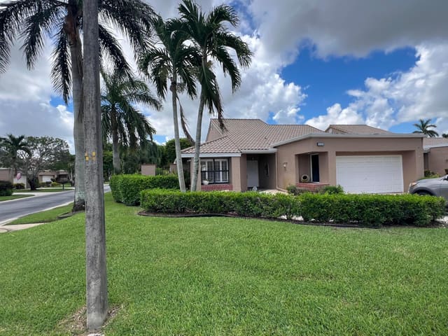 11123 Applegate Circle, Boynton Beach, FL 33437