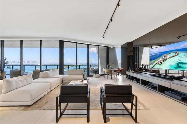 1000 Biscayne Boulevard 3502, One Thousand Museum, Miami, FL
