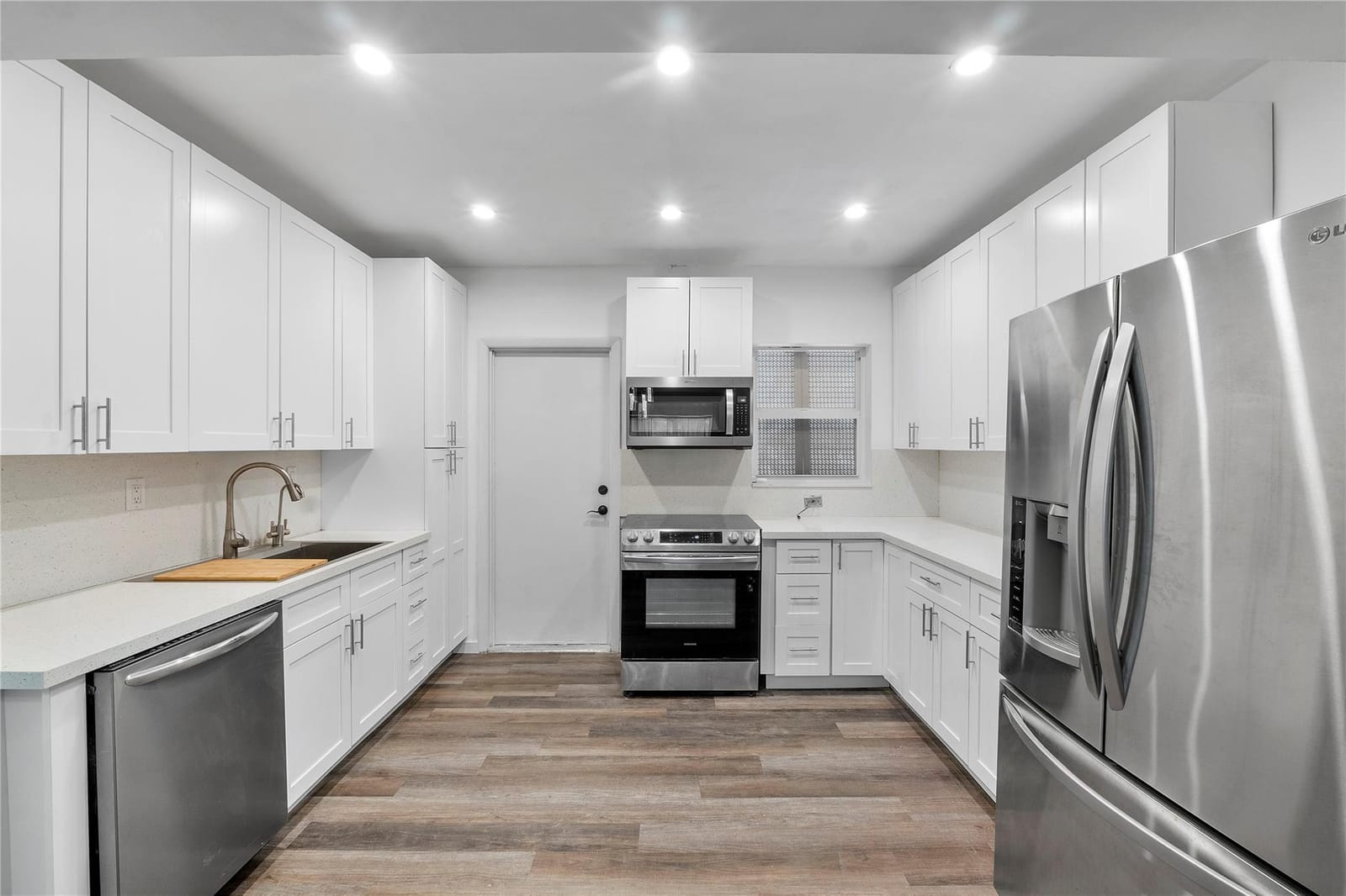 6751 Cypress Road 204, Plantation, FL 33317